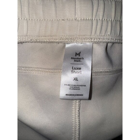 Members Mark Luxe Shorts XL Recycled Polyester & Spandex - Picture 3 of 5